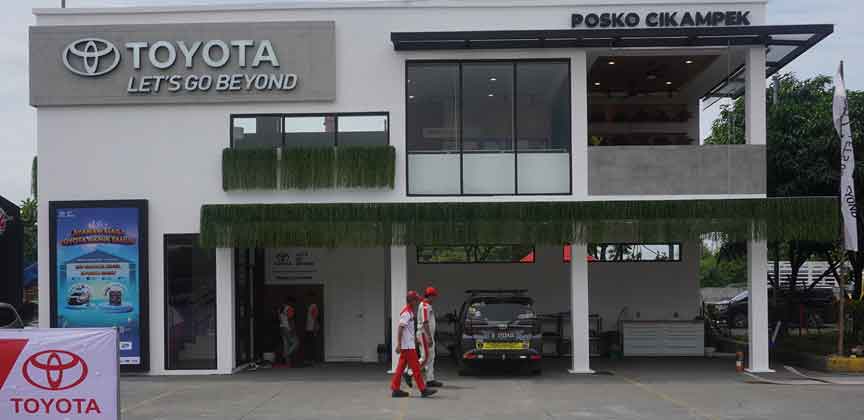 You are currently viewing 3 Toyota Posko Siaga 24 Jam dan 297 Toyota Bengkel Siaga Siap Menjaga Perjalanan Libur Akhir Tahun Pelanggan